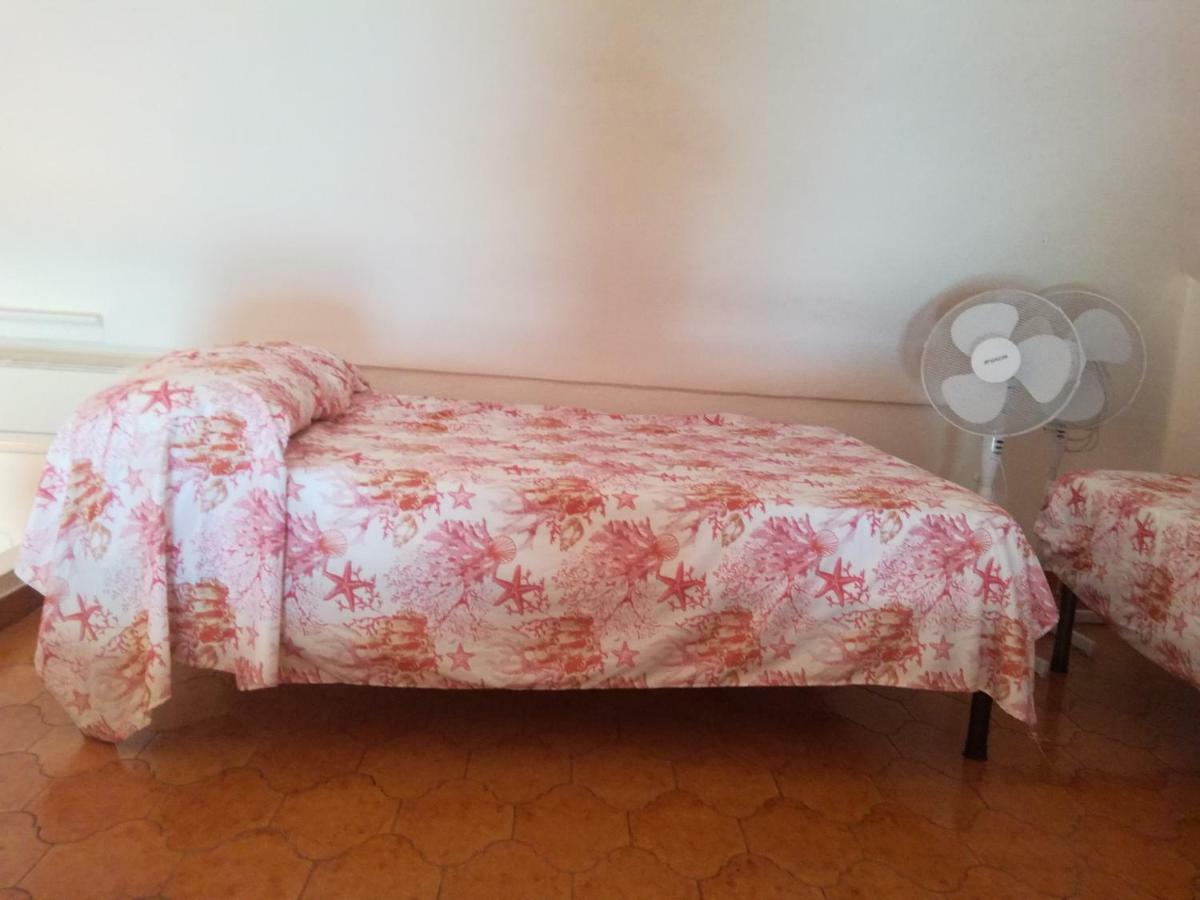 Vila Casa Geltrude Al Porto Procida Exteriér fotografie